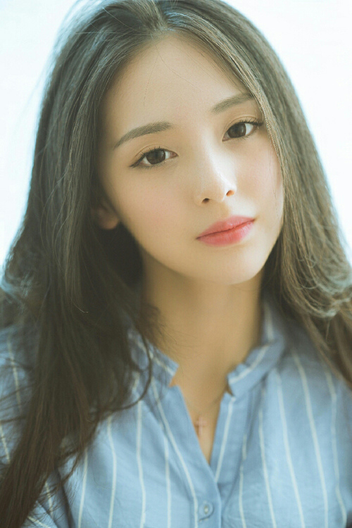 爱游戏app下载-欧洲杯劲敌对抗：攻防大战中的技术展示，欧洲杯对战分析